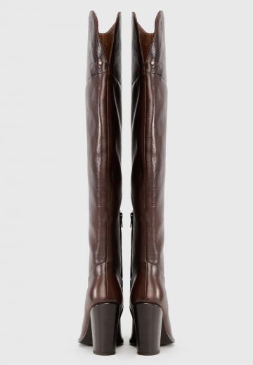 Высокие сапоги