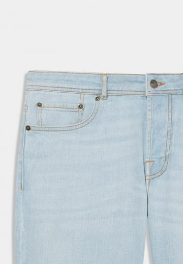 Прямые джинсы