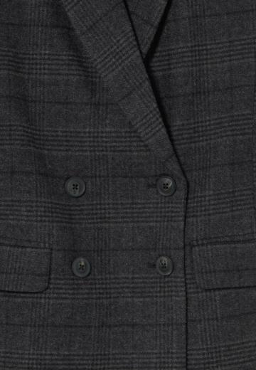 Короткое пальто