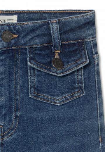 Клешеные джинсы