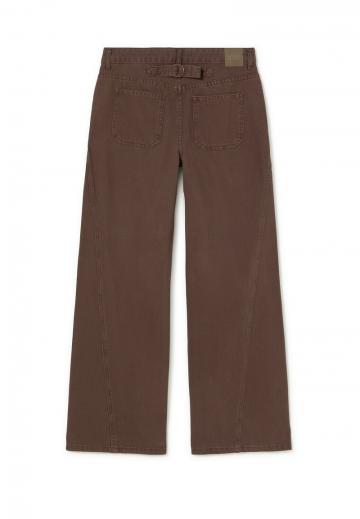 Прямые джинсы