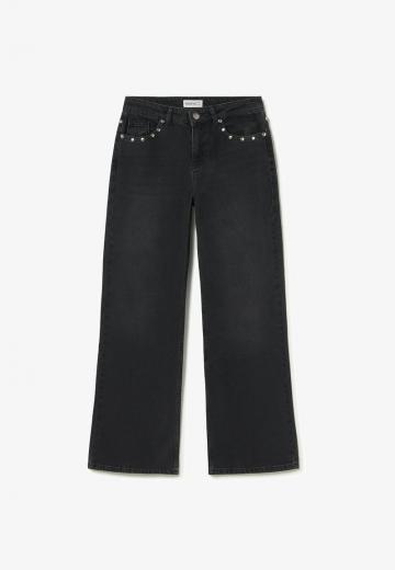 Прямые джинсы