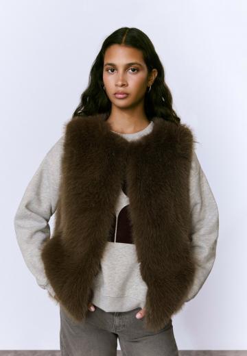 Пуховой жилет