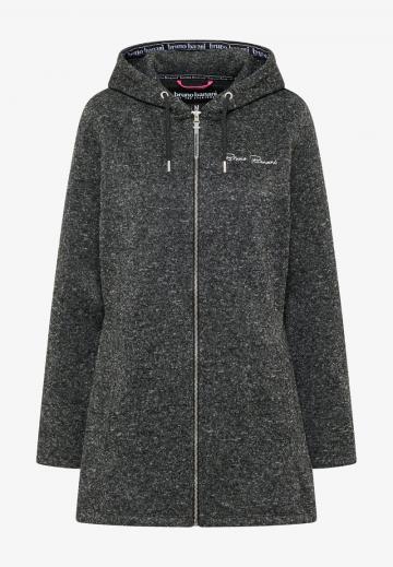 Длинный жилет