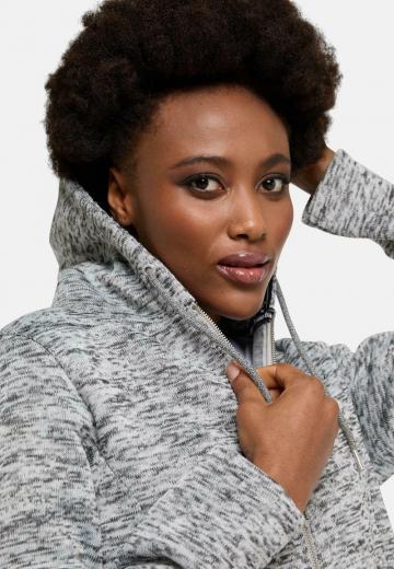 Длинный жилет