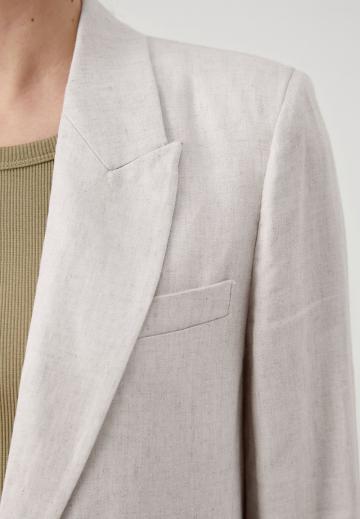 Короткое пальто