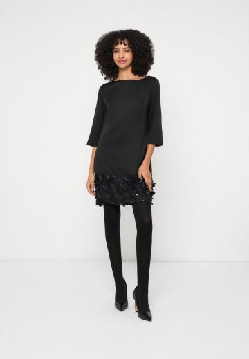 Коктейльное платье