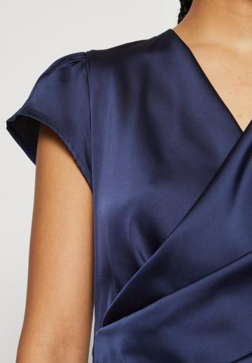 Коктейльное платье