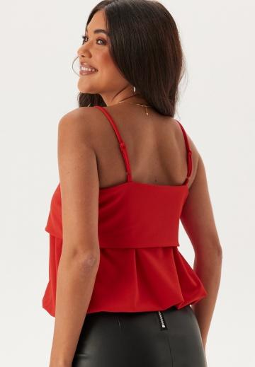 Топ на бретельках