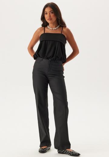 Топ на бретельках