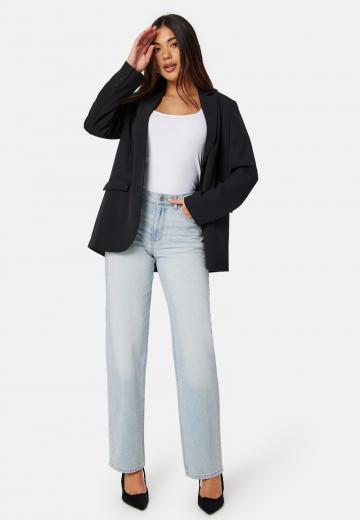 Прямые джинсы