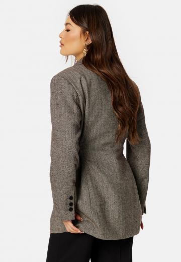 Короткое пальто