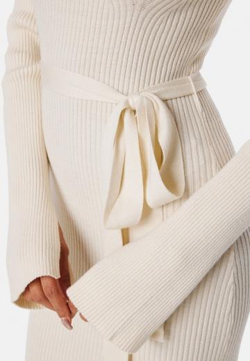 Вязаное платье