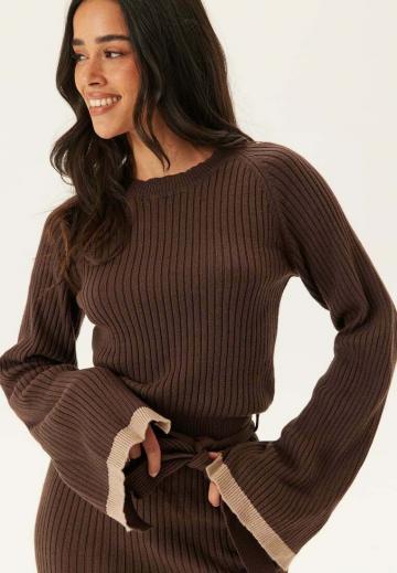 Вязаное платье