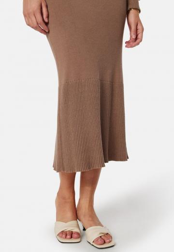 Вязаное платье