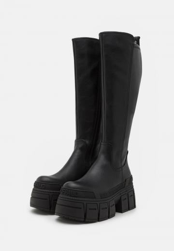 Сапоги на платформе