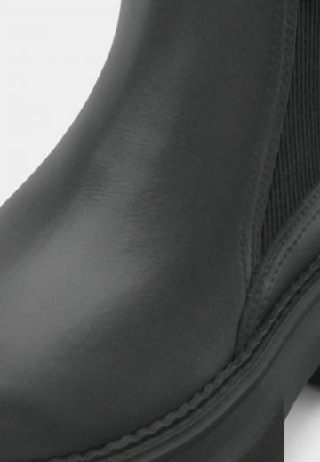 Ботинки челси