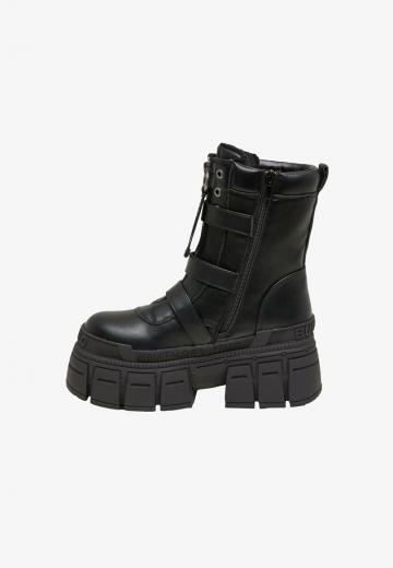 Полусапожки на платформе