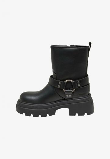 Полусапожки на платформе