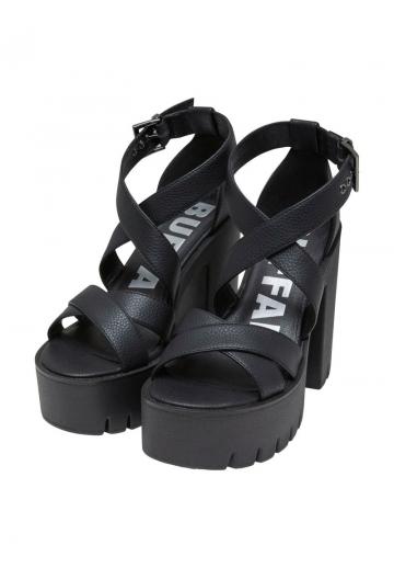 Босоножки на платформе