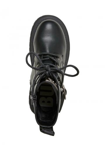 Ботинки на шнуровке