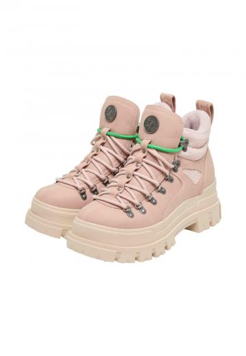 Ботинки на шнуровке