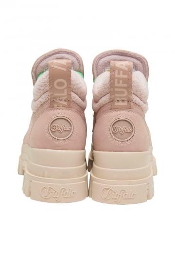 Ботинки на шнуровке