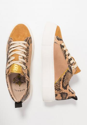 Гандбольные кроссовки