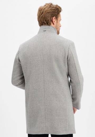 Короткое пальто