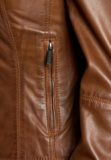 Кожаная куртка