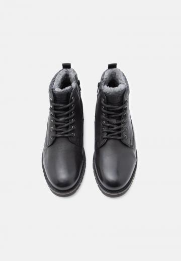 Ботинки на шнуровке