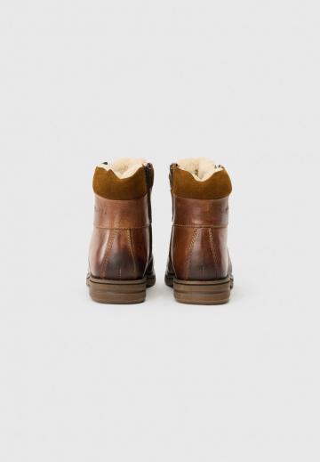 Зимние ботинки