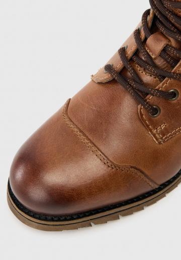 Зимние ботинки