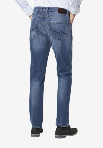 Узкие джинсы