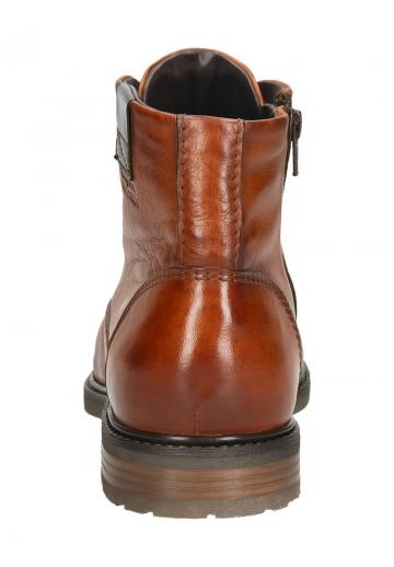 Ботинки на шнуровке