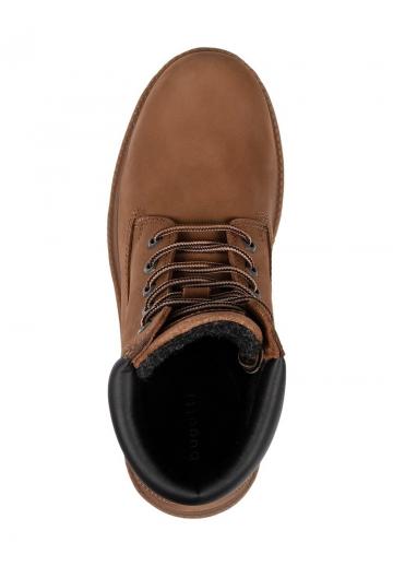 Ботинки на шнуровке