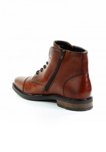 Ботинки на шнуровке