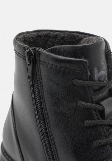 Ботинки на шнуровке