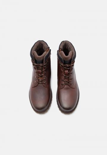 Ботинки на шнуровке