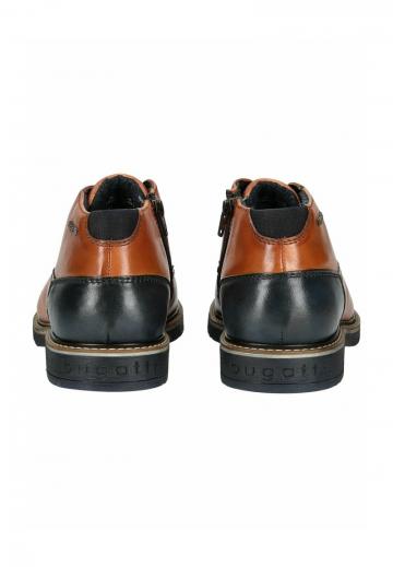 Ботинки на шнуровке