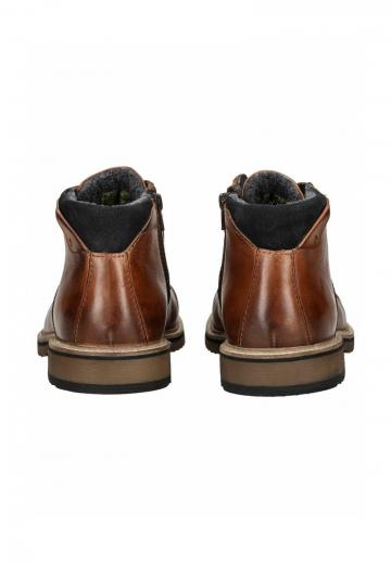 Ботинки на шнуровке