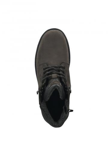 Зимние ботинки