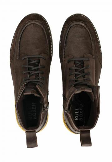 Ботинки на шнуровке