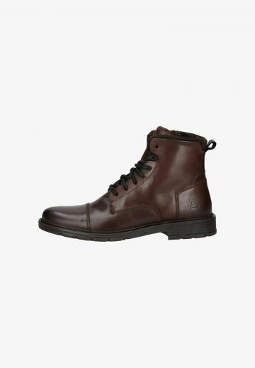 Ботинки на шнуровке