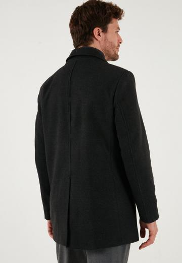 Короткое пальто