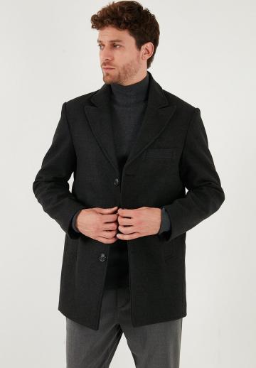 Короткое пальто