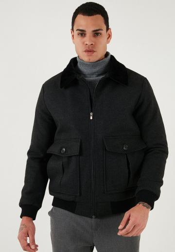 Зимняя куртка