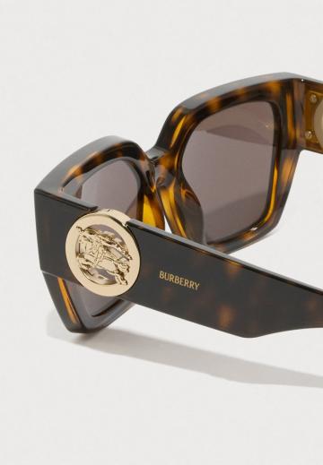 Солнечные очки