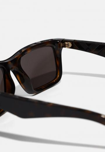 Солнечные очки