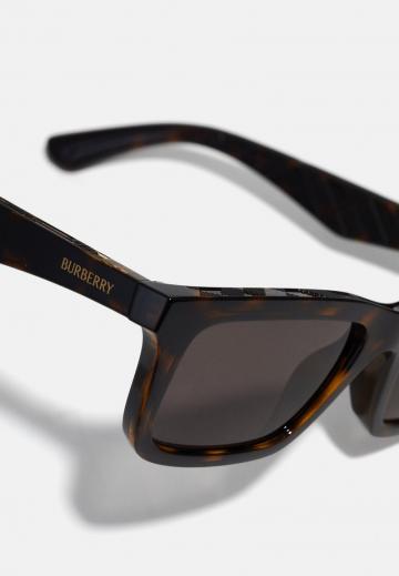 Солнечные очки